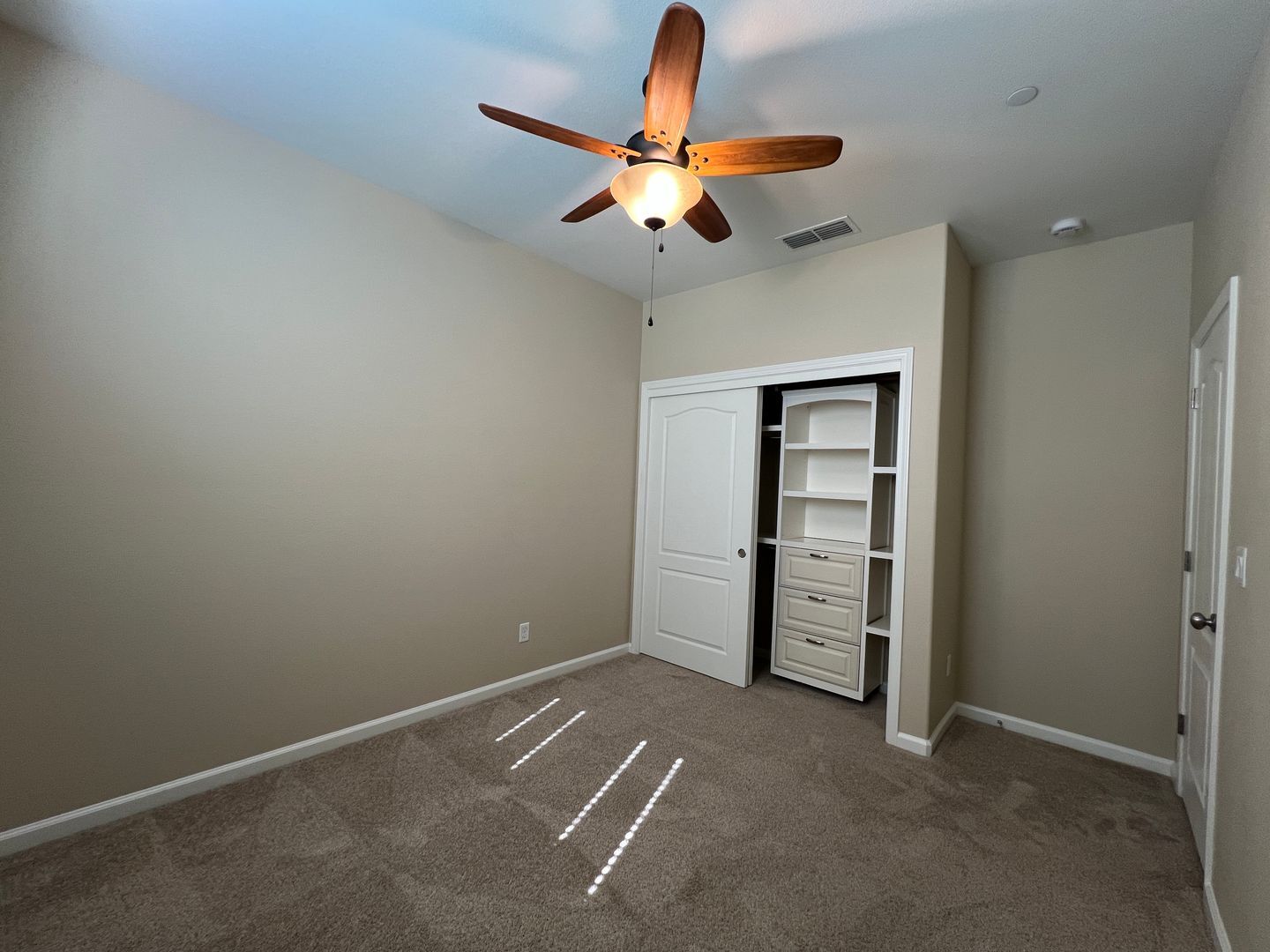 3449 Sussex Avenue - Clovis - California - 3 bed, 2 bath rental property
