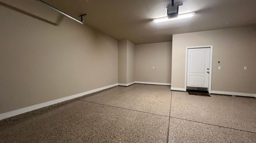3449 Sussex Avenue - Clovis - California - 3 bed, 2 bath rental property