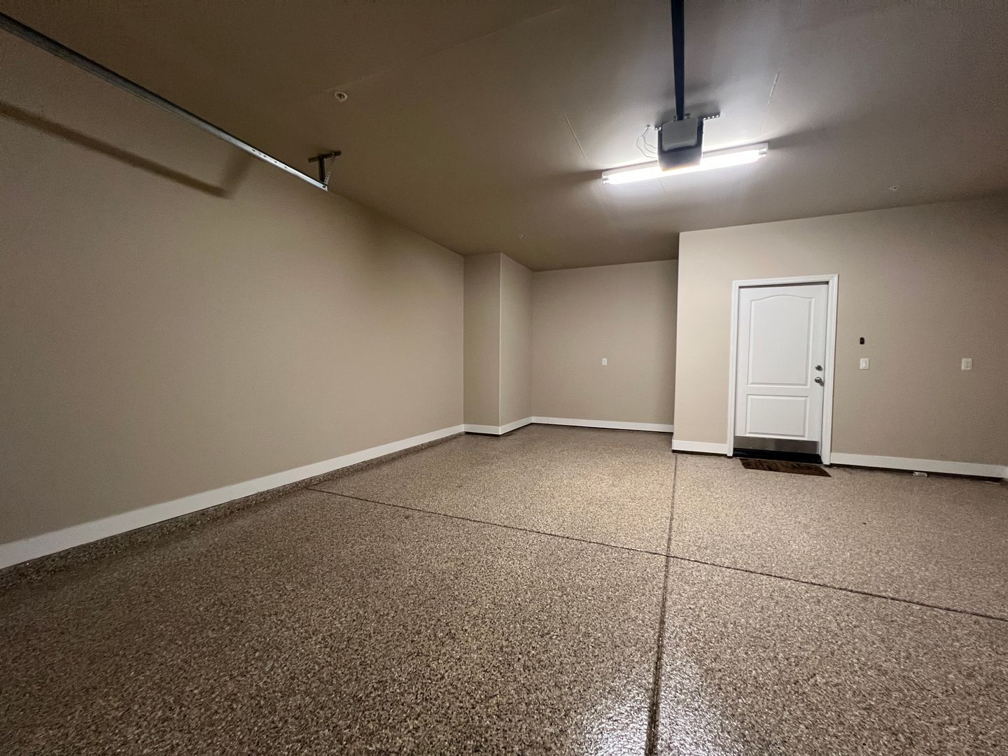 3449 Sussex Avenue - Clovis - California - 3 bed, 2 bath rental property