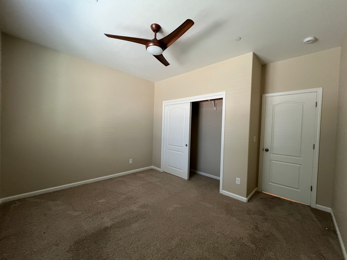 3449 Sussex Avenue - Clovis - California - 3 bed, 2 bath rental property