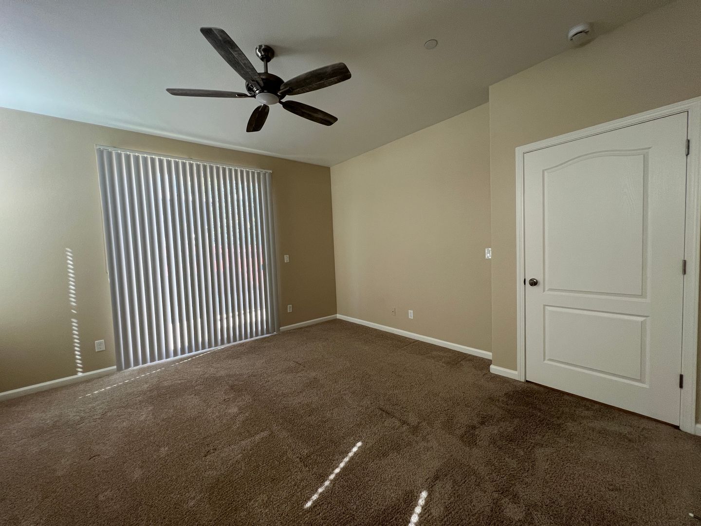 3449 Sussex Avenue - Clovis - California - 3 bed, 2 bath rental property