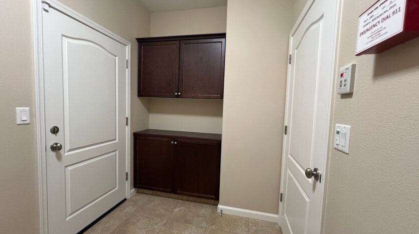 3449 Sussex Avenue - Clovis - California - 3 bed, 2 bath rental property