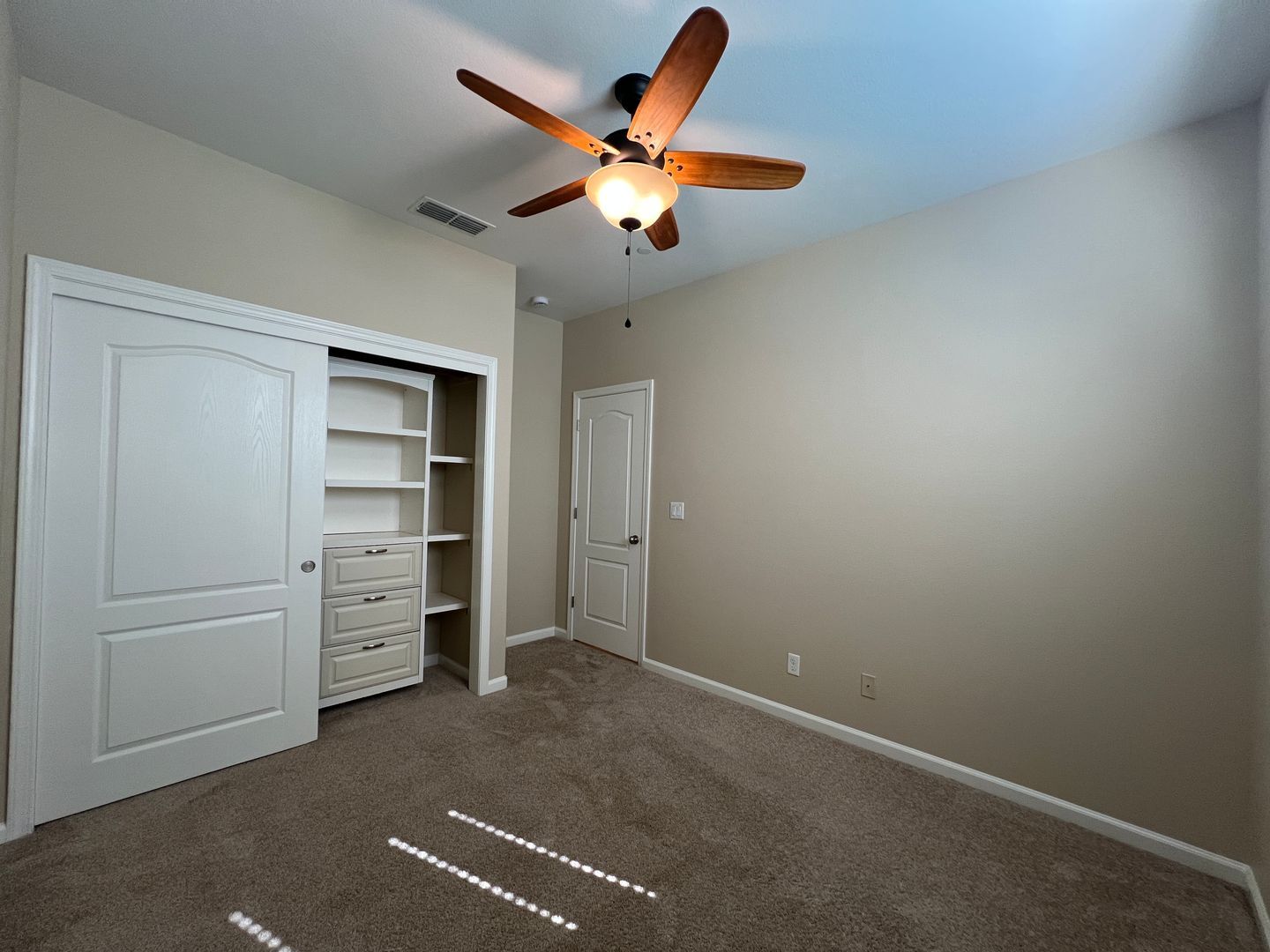 3449 Sussex Avenue - Clovis - California - 3 bed, 2 bath rental property