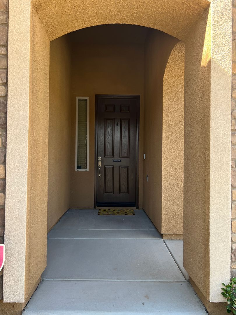 3449 Sussex Avenue - Clovis - California - 3 bed, 2 bath rental property