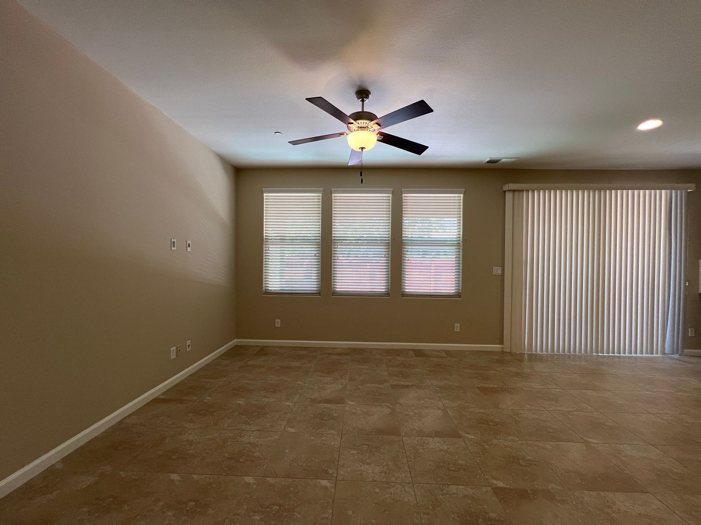 3449 Sussex Avenue - Clovis - California - 3 bed, 2 bath rental property