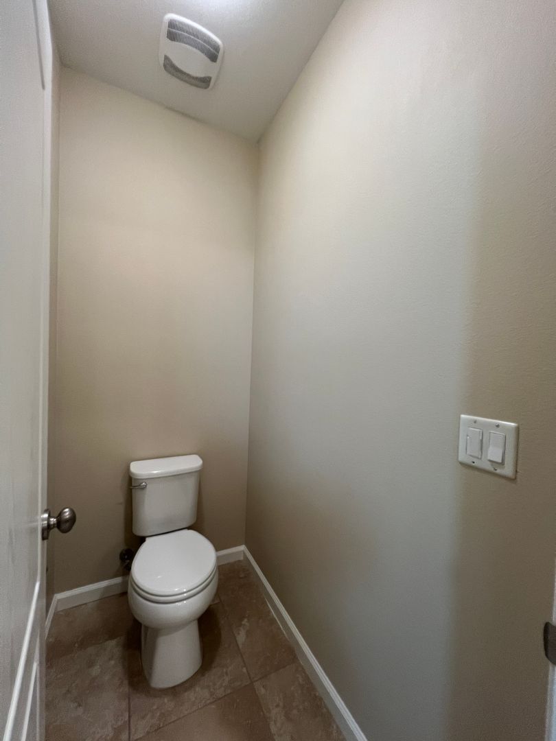 3449 Sussex Avenue - Clovis - California - 3 bed, 2 bath rental property