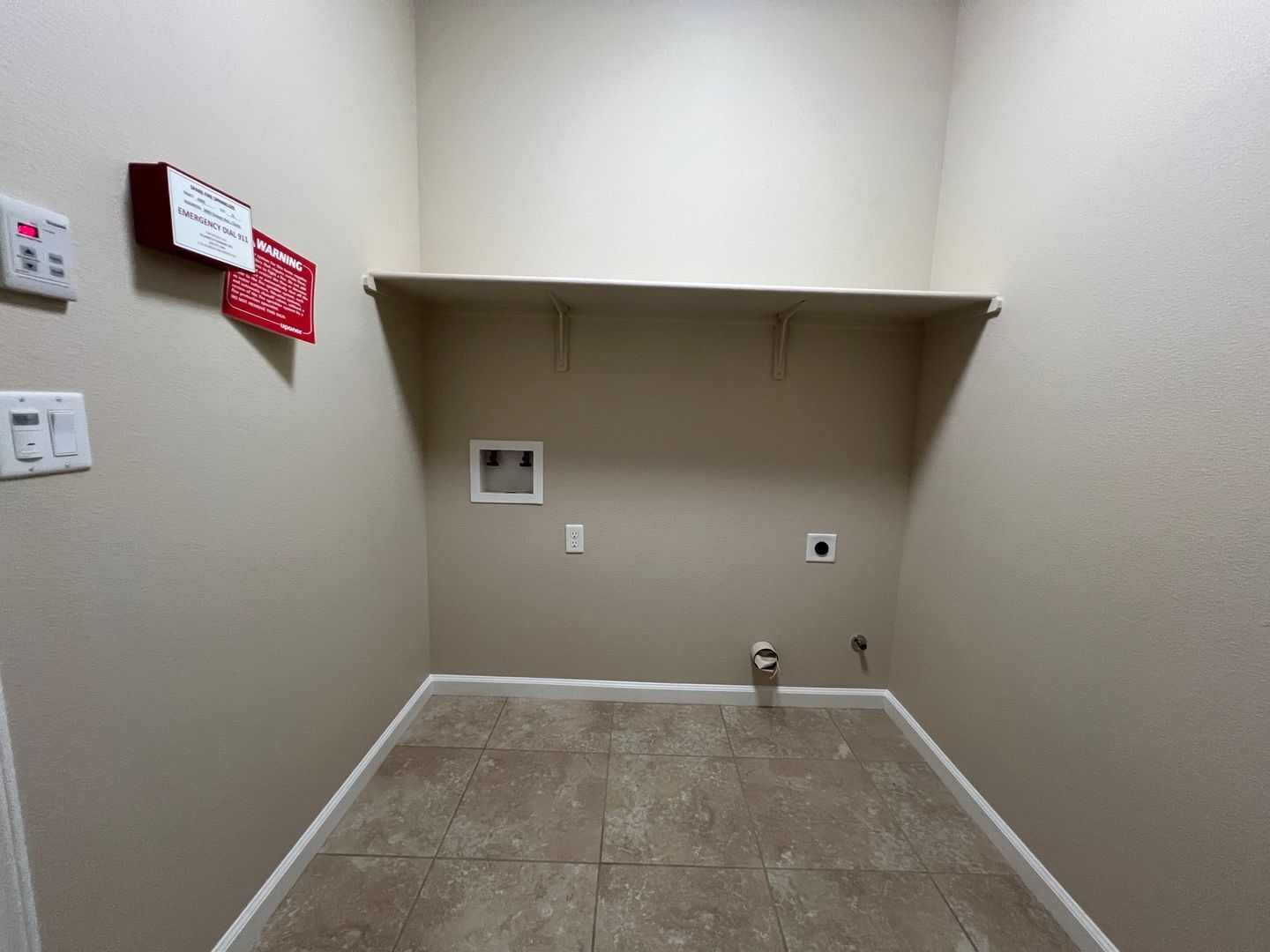 3449 Sussex Avenue - Clovis - California - 3 bed, 2 bath rental property
