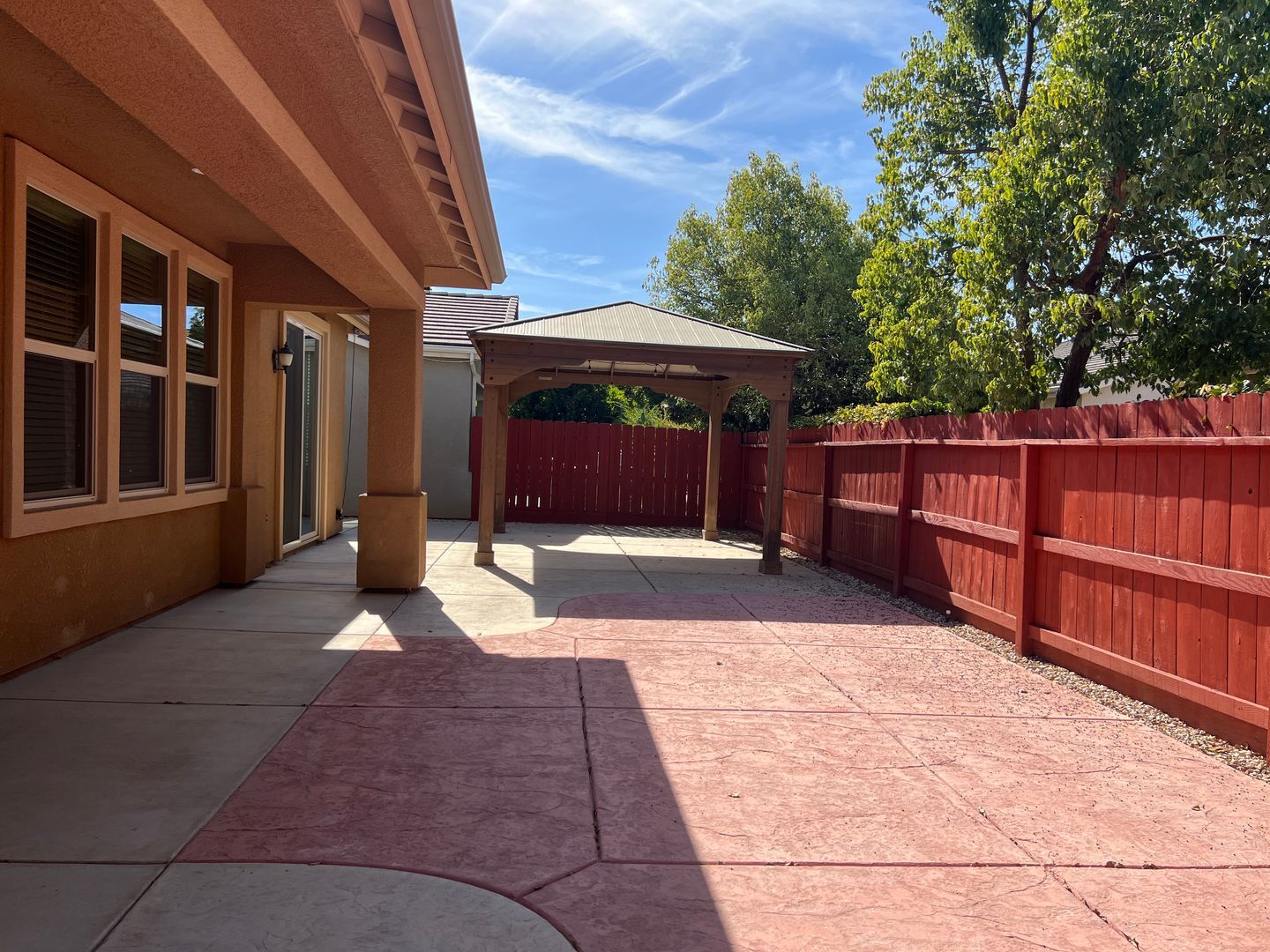 3449 Sussex Avenue - Clovis - California - 3 bed, 2 bath rental property