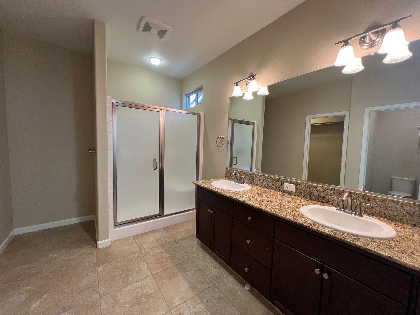 3449 Sussex Avenue - Clovis - California - 3 bed, 2 bath rental property