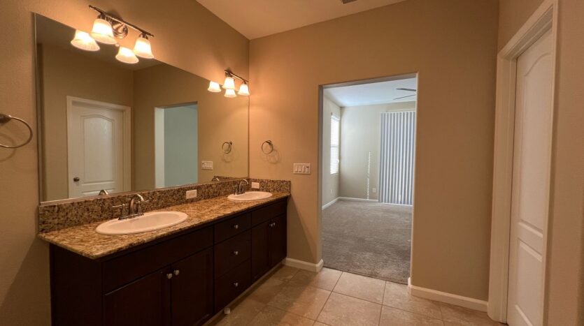 3449 Sussex Avenue - Clovis - California - 3 bed, 2 bath rental property