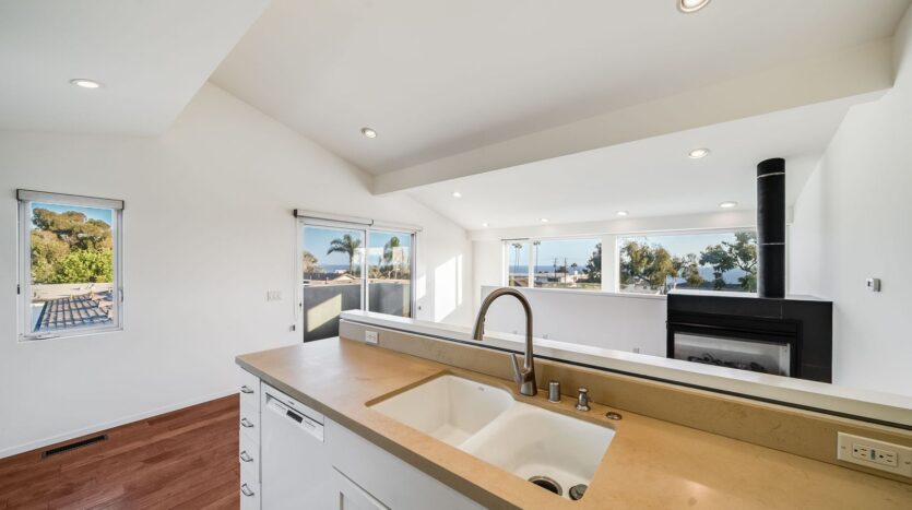 354 N. Coast Hwy - Laguna Beach - California - 1 bed, 1 bath rental property