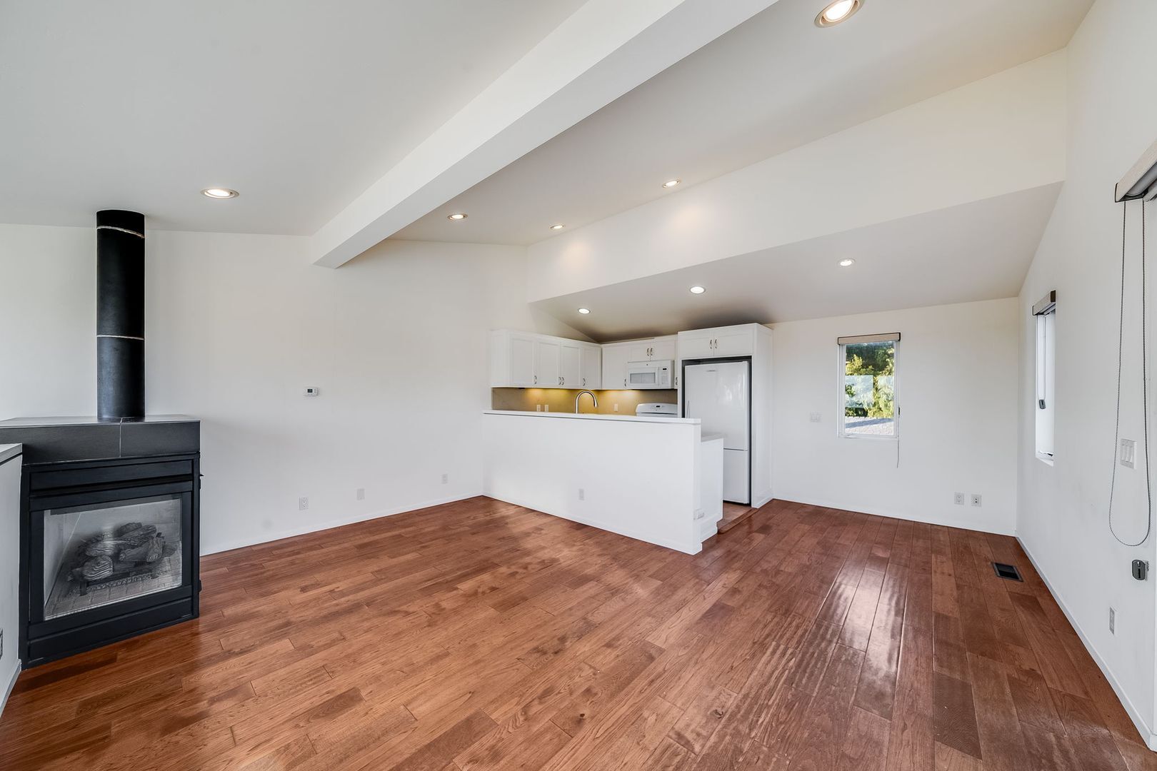 354 N. Coast Hwy - Laguna Beach - California - 1 bed, 1 bath rental property