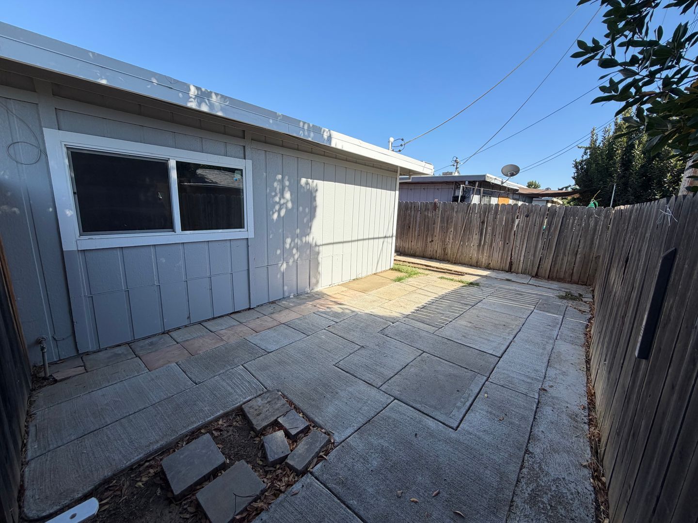 3614 S Port Drive  - Sacramento - California - 2 bed, 1 bath rental property