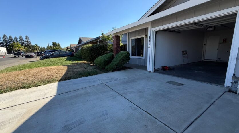 3614 S Port Drive  - Sacramento - California - 2 bed, 1 bath rental property