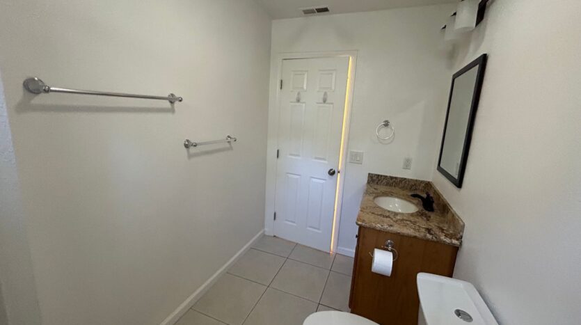 3633 9th Ave - Sacramento - California - 2 bed, 1 bath rental property