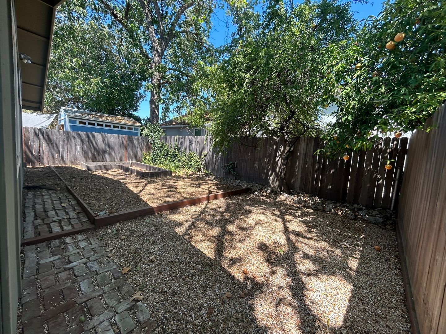 3633 9th Ave - Sacramento - California - 2 bed, 1 bath rental property