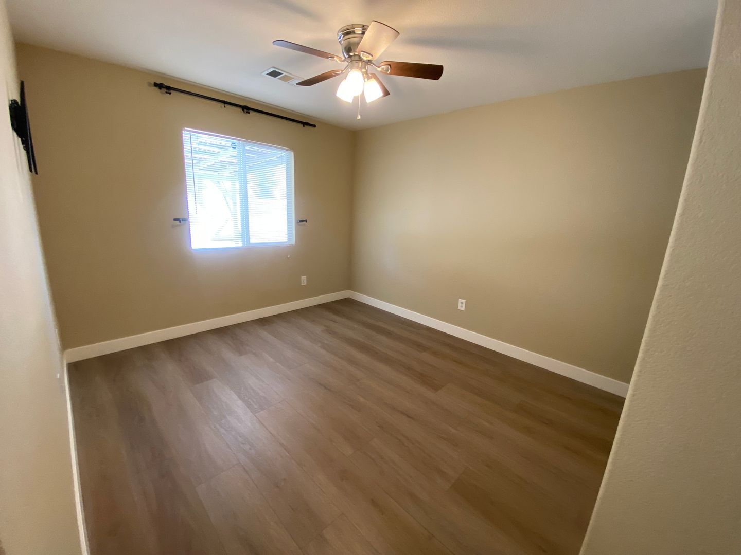 36645 Quito Way - Palmdale - California - 3 bed, 2 bath rental property