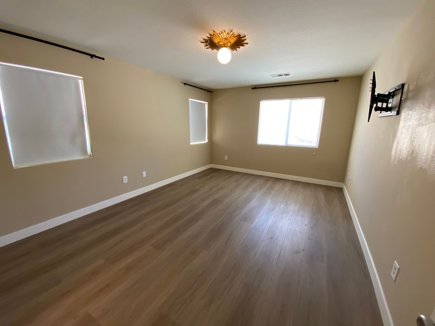 36645 Quito Way - Palmdale - California - 3 bed, 2 bath rental property