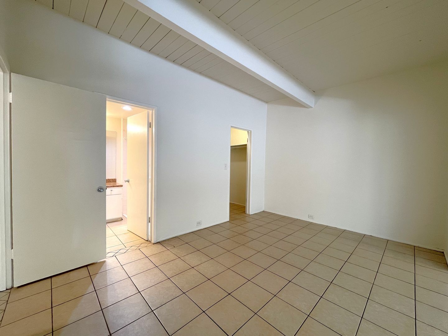 3737 East Calle De Carlos - Unit 1 - Palm Springs - California - 1 bed, 1 bath rental property