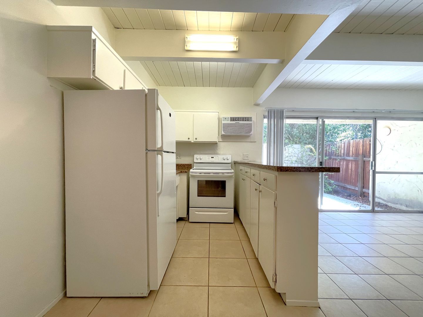 3737 East Calle De Carlos - Unit 1 - Palm Springs - California - 1 bed, 1 bath rental property