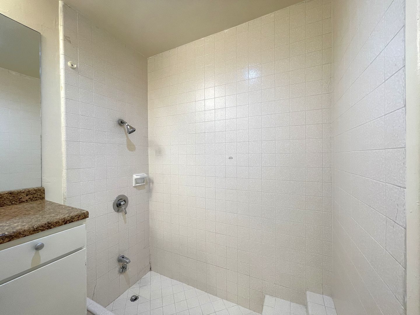 3737 East Calle De Carlos - Unit 1 - Palm Springs - California - 1 bed, 1 bath rental property