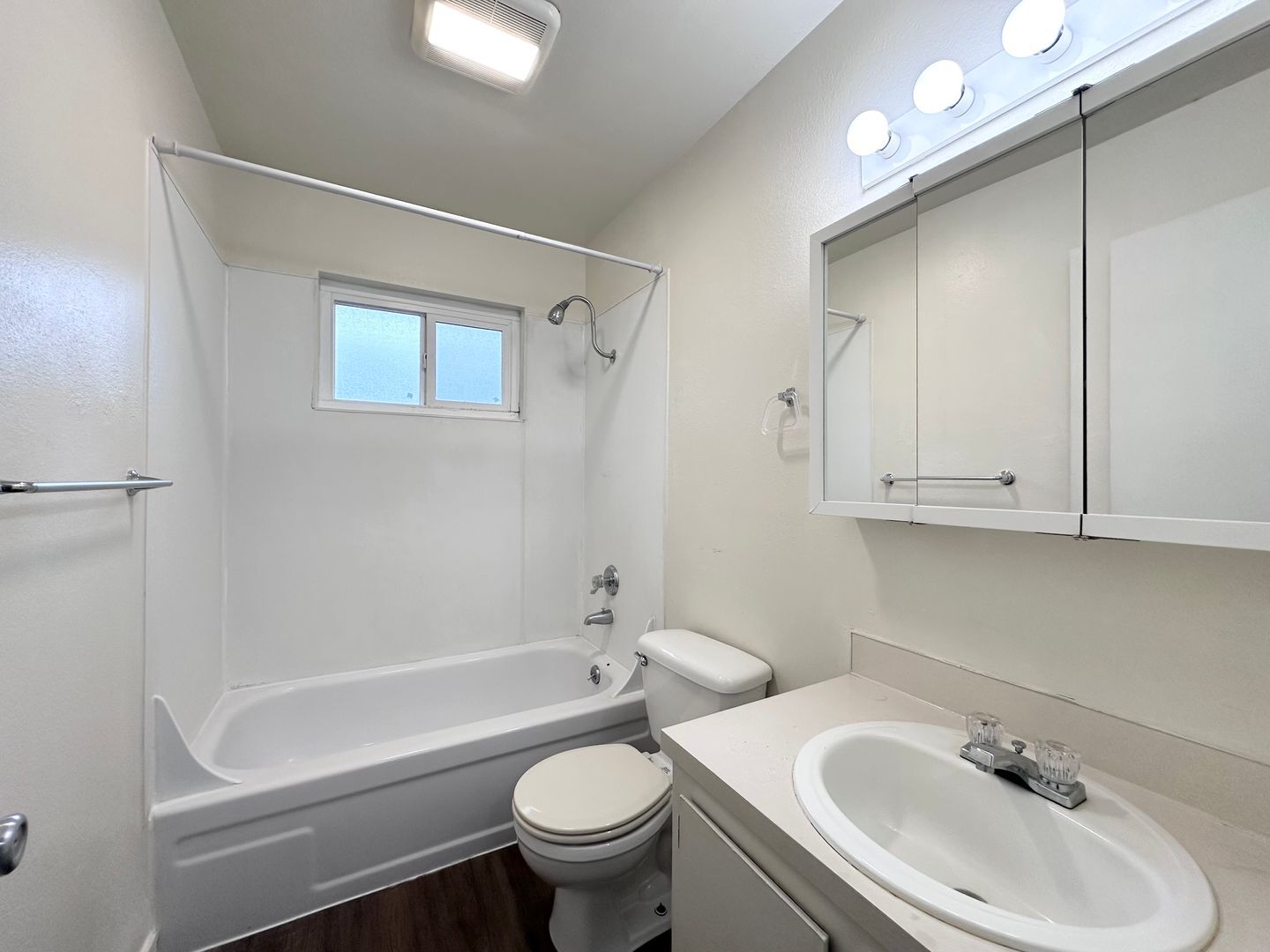 37950 HWY 26 - #10 - Sandy - Oregon - 2 bed, 1 bath rental property