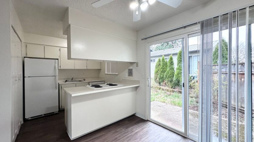 37950 HWY 26 - #10 - Sandy - Oregon - 2 bed, 1 bath rental property