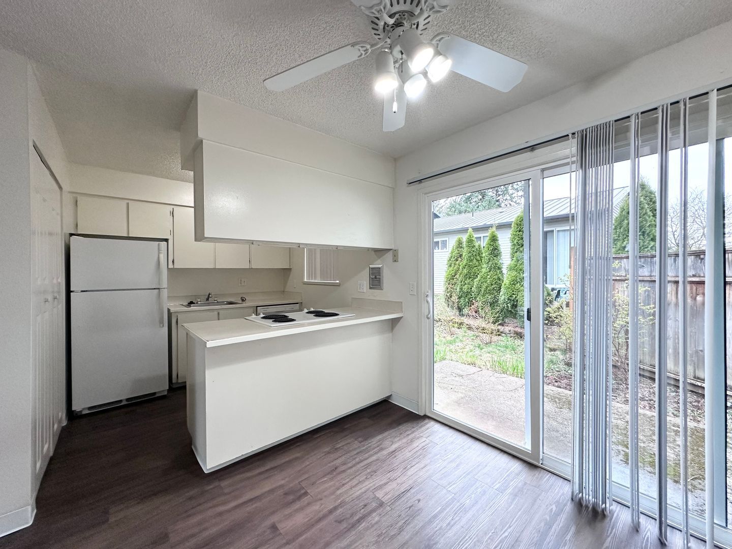37950 HWY 26 - #10 - Sandy - Oregon - 2 bed, 1 bath rental property