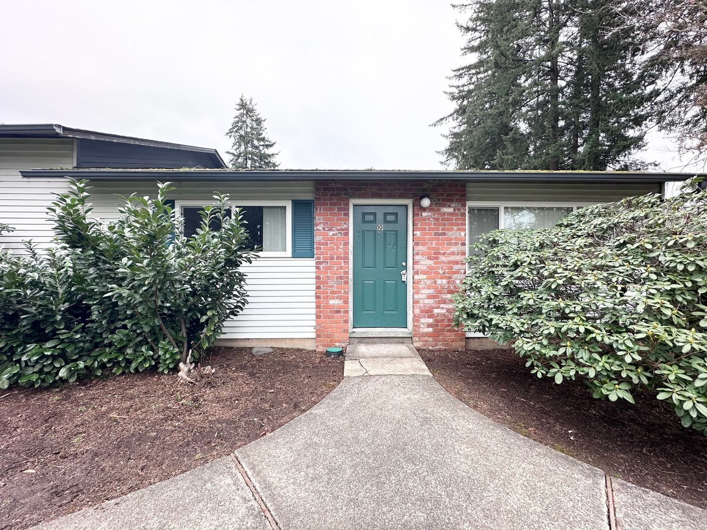 37950 HWY 26 - #10 - Sandy - Oregon - 2 bed, 1 bath rental property