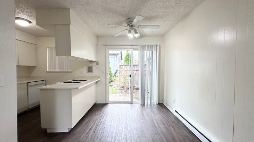 37950 HWY 26 - #10 - Sandy - Oregon - 2 bed, 1 bath rental property
