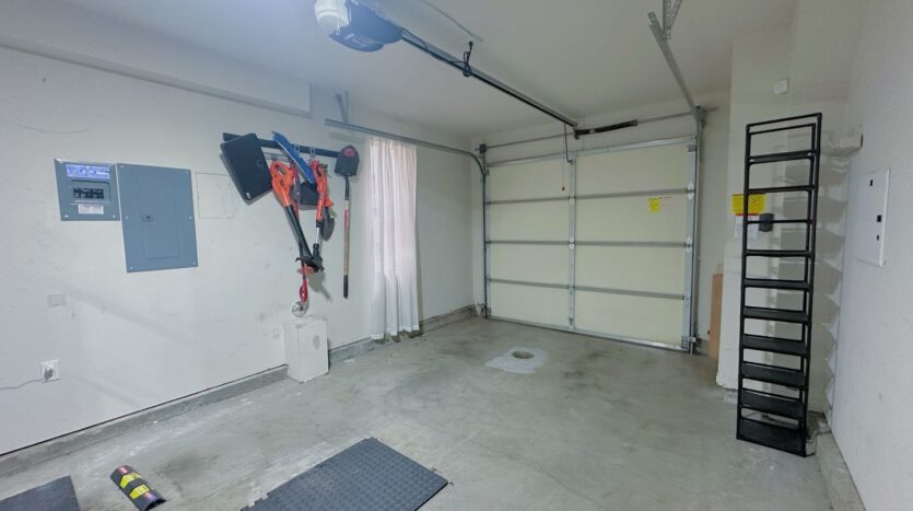 3817 S Angeline St - Seattle - Washington - 3 bed, 2.5 bath rental property