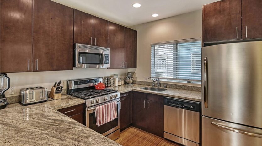 3817 S Angeline St - Seattle - Washington - 3 bed, 2.5 bath rental property