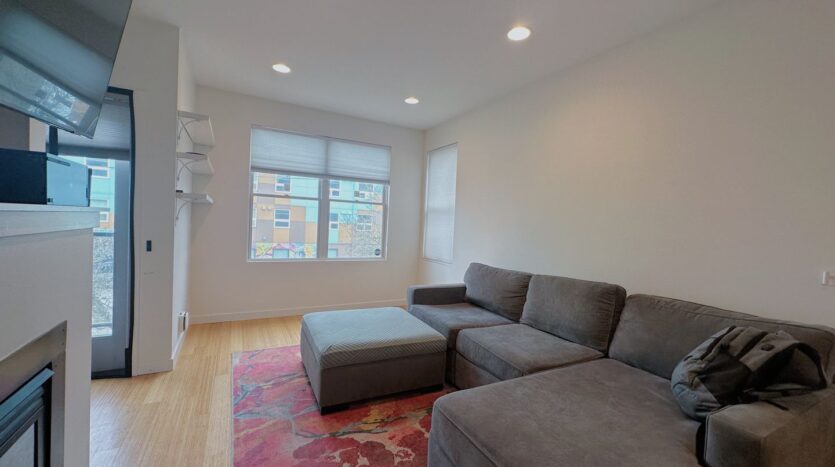 3817 S Angeline St - Seattle - Washington - 3 bed, 2.5 bath rental property