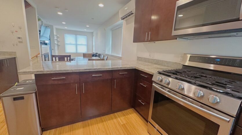 3817 S Angeline St - Seattle - Washington - 3 bed, 2.5 bath rental property