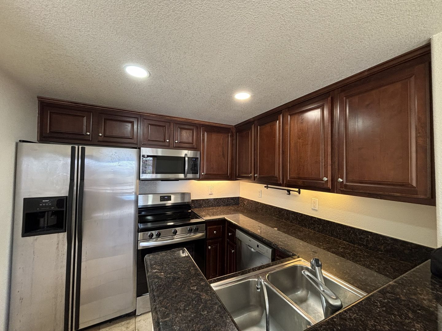 3975 Nobel Dr. #292 - San Diego - California - 2 bed, 2.5 bath rental property
