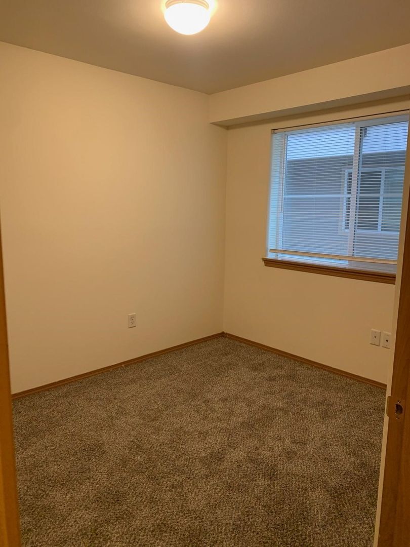4018 Northwest Avenue - Bellingham - Washington - 1 bed, 1 bath rental property