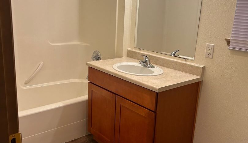 4018 Northwest Avenue - Bellingham - Washington - 1 bath rental property