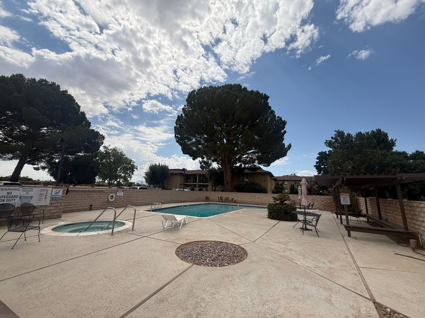 42801 15th St. West #9 - Lancaster - California - 2 bed, 2.5 bath rental property