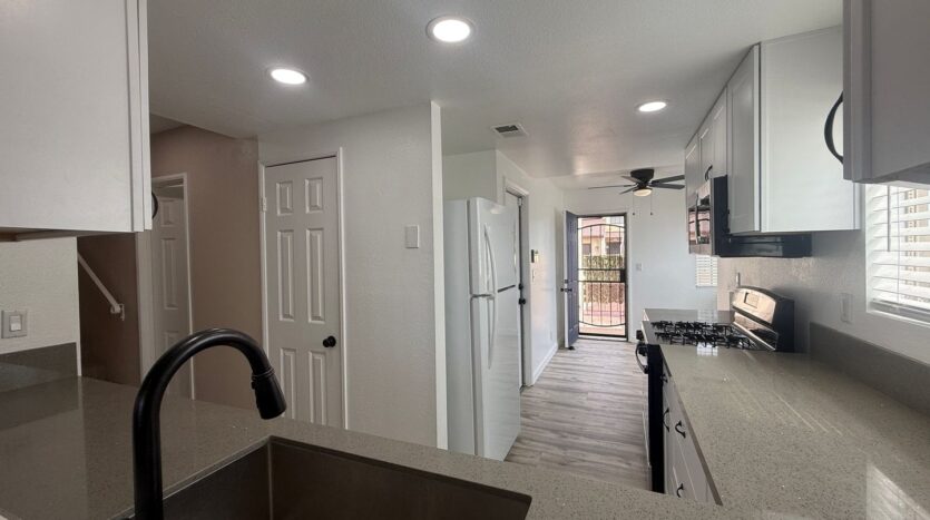 42801 15th St. West #9 - Lancaster - California - 2 bed, 2.5 bath rental property