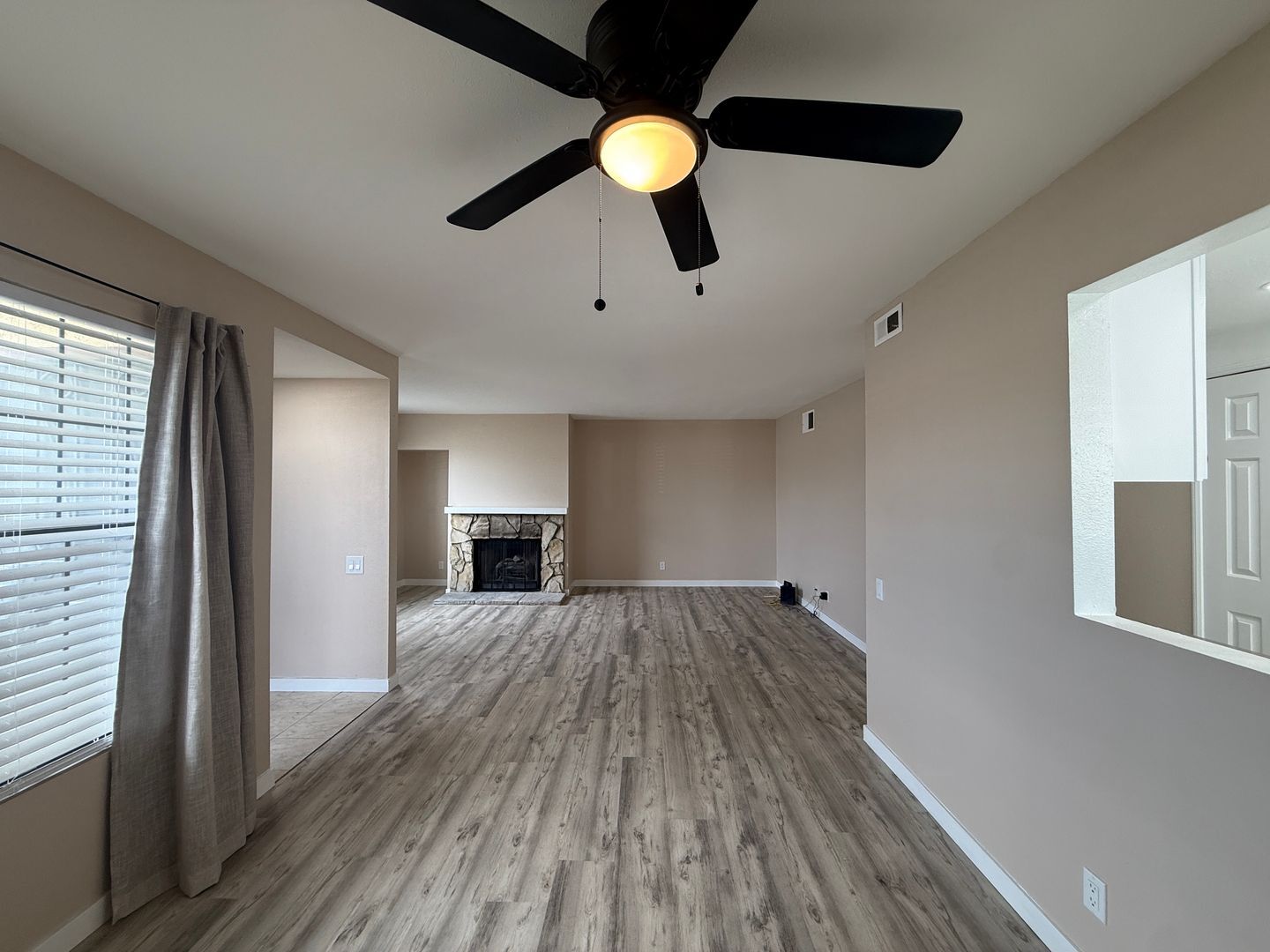 42801 15th St. West #9 - Lancaster - California - 2 bed, 2.5 bath rental property