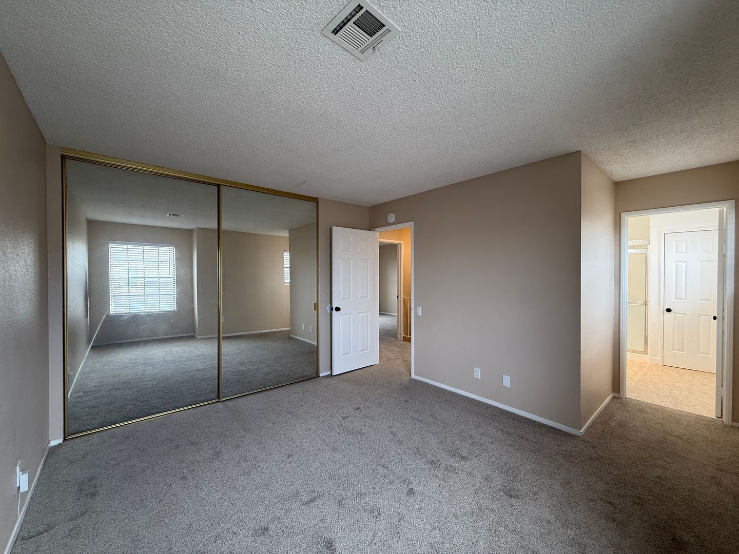 42801 15th St. West #9 - Lancaster - California - 2 bed, 2.5 bath rental property