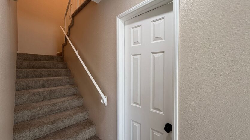 42801 15th St. West #9 - Lancaster - California - 2 bed, 2.5 bath rental property