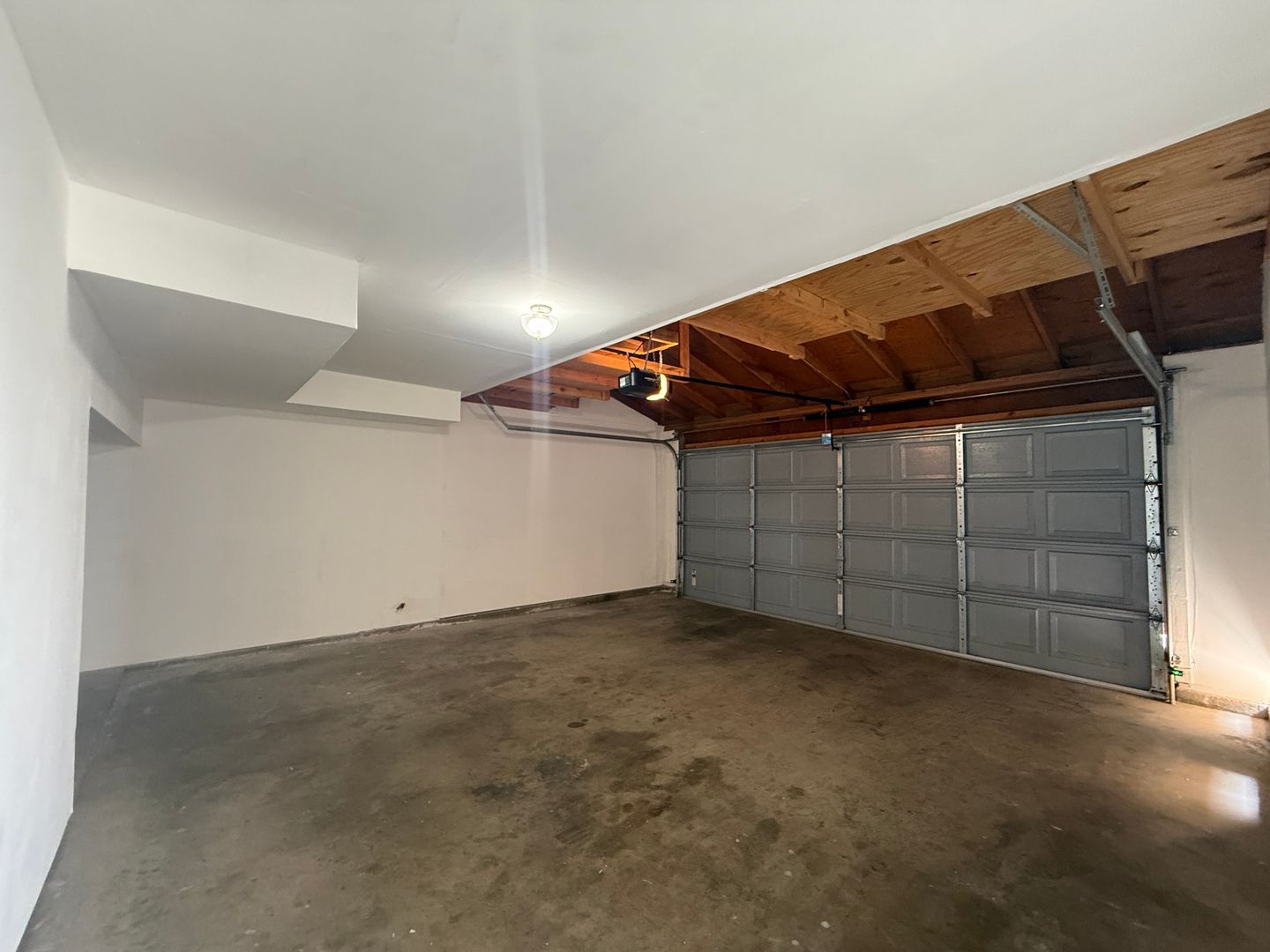 42801 15th St. West #9 - Lancaster - California - 2 bed, 2.5 bath rental property