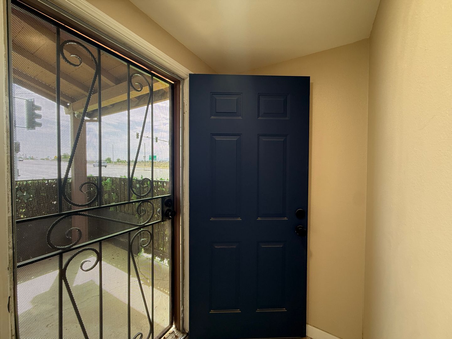 42801 15th St. West #9 - Lancaster - California - 2 bed, 2.5 bath rental property