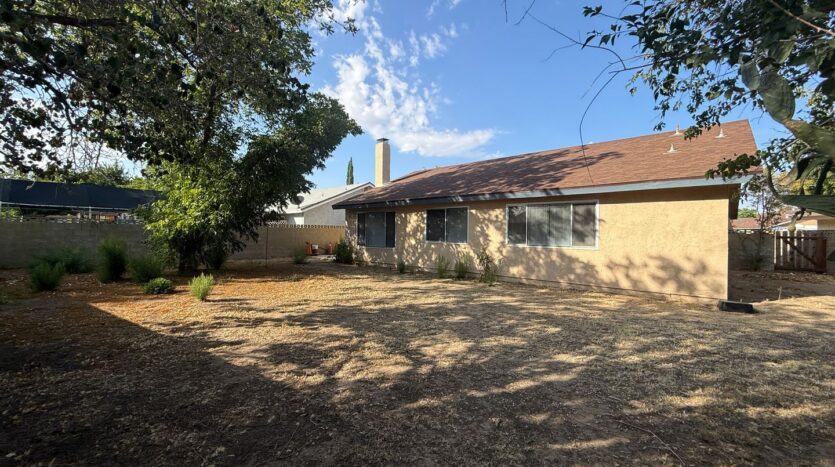43060 N. Larwood St. - Lancaster - California - 4 bed, 2 bath rental property
