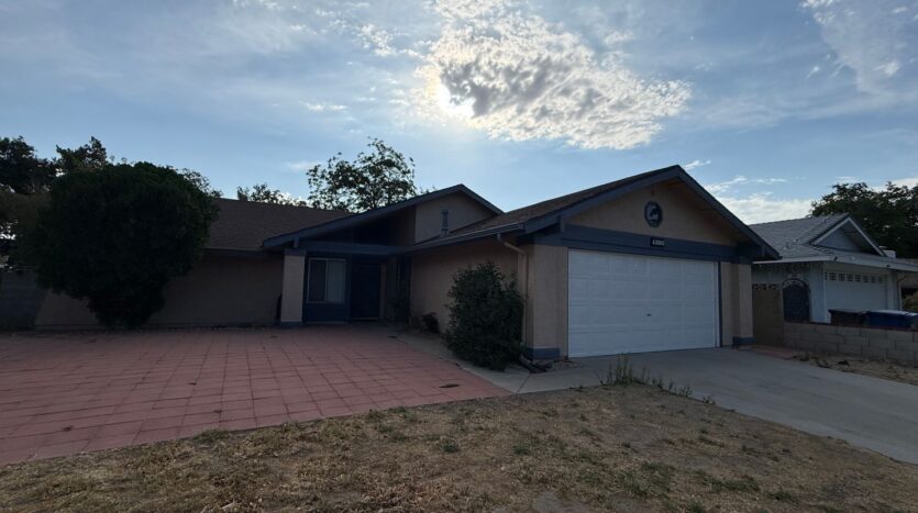43060 N. Larwood St. - Lancaster - California - 4 bed, 2 bath rental property