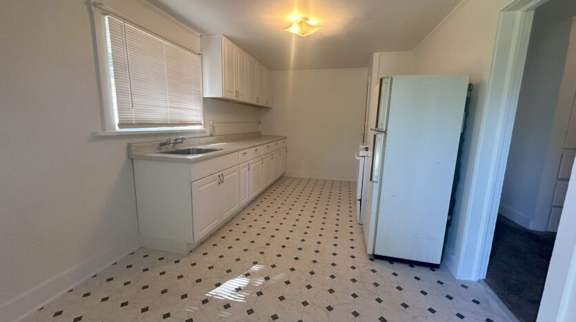 436 Minckler Street - Susanville - California - 2 bed, 1 bath rental property