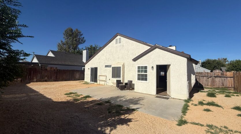 43632 San Francisco Ave - Lancaster - California - 3 bed, 2 bath rental property