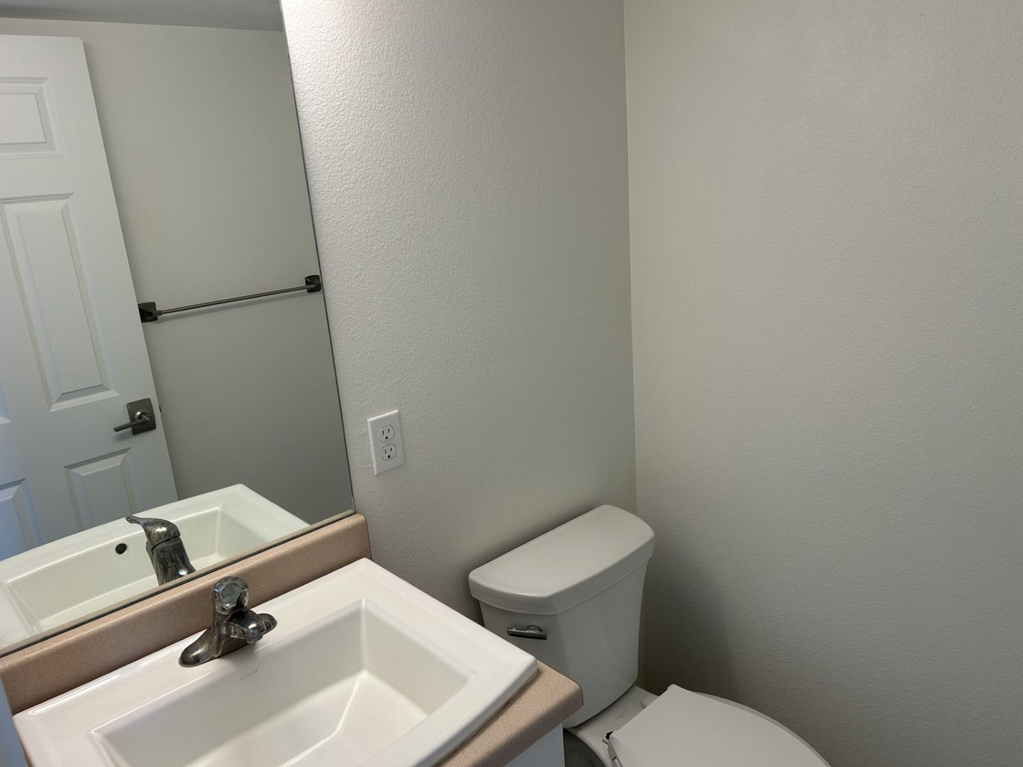 445 Southwest Blvd. #11 - Rohnert Park - California - 2 bed, 1.5 bath rental property