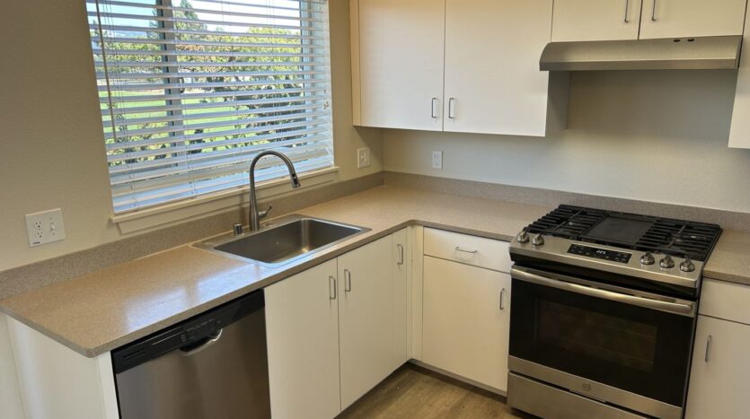 445 Southwest Blvd. #11 - Rohnert Park - California - 2 bed, 1.5 bath rental property